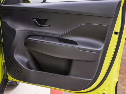 Certified 2024 Hyundai Kona SEL image 32