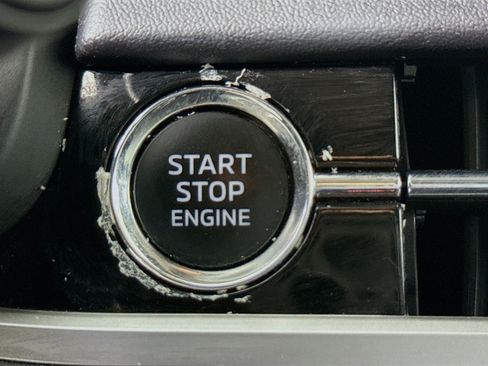 Used 2022 Mitsubishi Outlander SE image 21