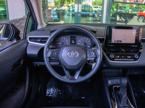 Used 2023 Toyota Corolla LE image 12