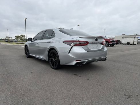 Used 2022 Toyota Camry XSE FWD image 3