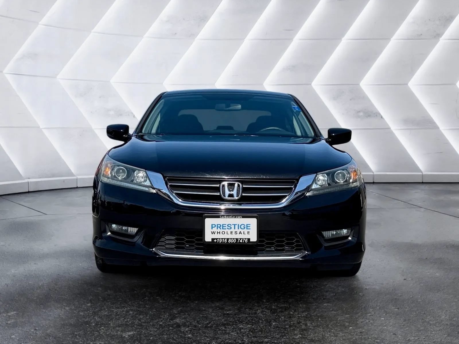 Used 2015 Honda Accord Sport image 2