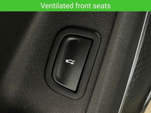 Certified 2026 Chevrolet Traverse High Country w/ LPO, Floor Liner Package AWD/4WD image 33