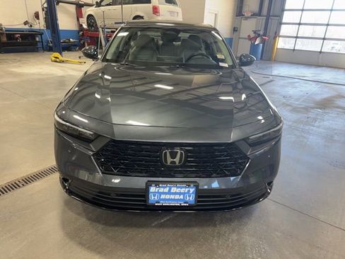 Used 2024 Honda Accord EX-L image 3