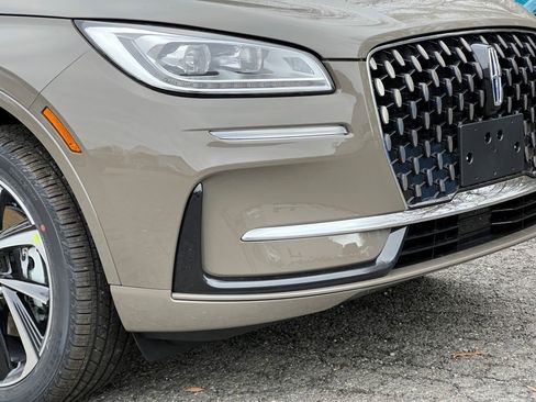 New 2026 Lincoln Corsair Grand Touring image 2