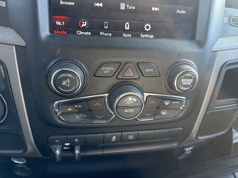 Used 2021 RAM 1500 Express image 24