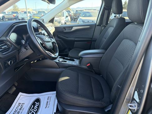 Used 2024 Ford Escape Active image 10