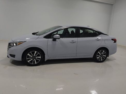 Used 2024 Nissan Versa SV w/ Trunk Package image 2