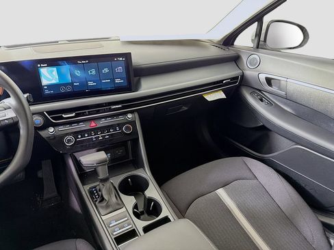 Used 2025 Hyundai Sonata SE FWD image 24