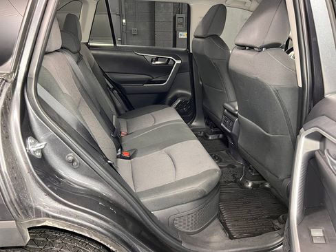 Used 2025 Toyota RAV4 XLE image 25