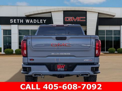 Used 2024 GMC Sierra 1500 AT4 w/ AT4 Preferred Package image 6