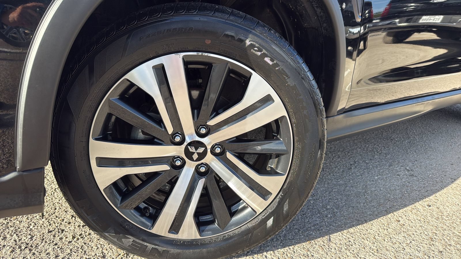 Used 2023 Mitsubishi Outlander Sport SE AWD/4WD image 28