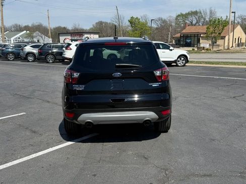 Used 2018 Ford Escape Titanium image 12