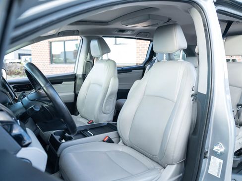 Used 2022 Honda Odyssey Touring image 18