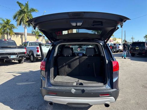 Used 2019 GMC Acadia SLT AWD/4WD image 12