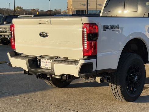 New 2026 Ford F350 Lariat w/ Black Appearance Package image 27