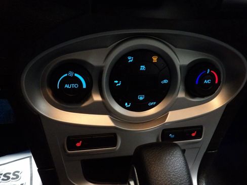 Used 2018 Ford Fiesta SE w/ Equipment Group 201A image 14