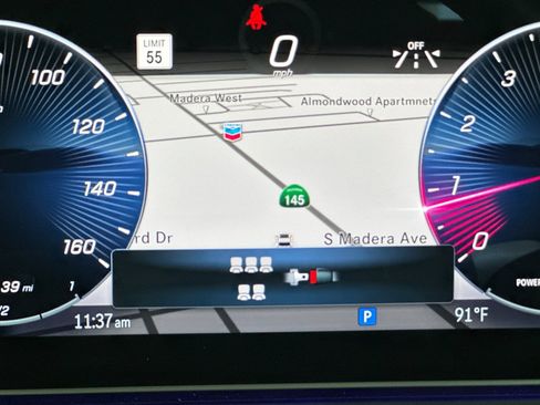 Used 2024 Mercedes-Benz GLS 450 4MATIC image 29