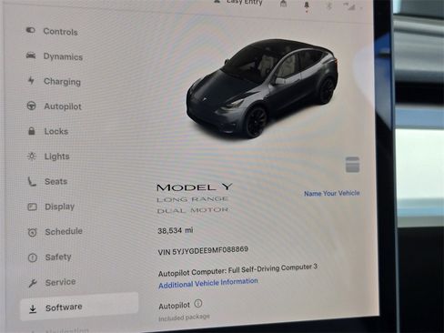 Used 2021 Tesla Model Y Long Range image 27