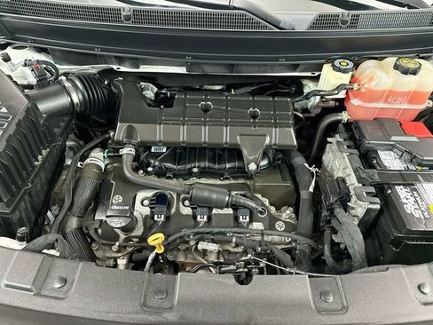 Used 2018 Buick Enclave Essence FWD image 31