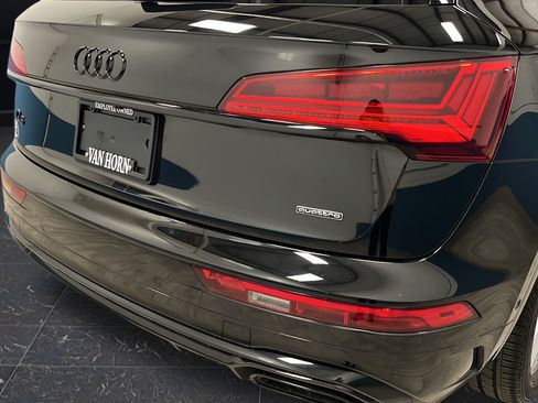 Used 2024 Audi Q5 e Prestige w/ Prestige Package AWD/4WD image 39
