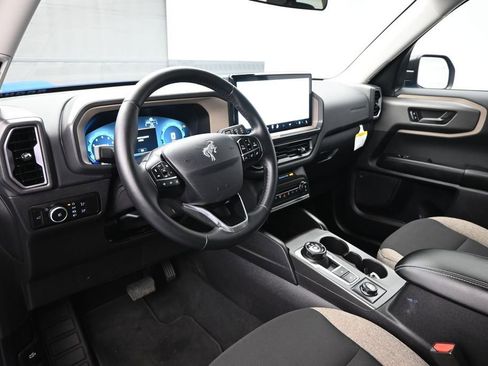 Used 2025 Ford Bronco Sport Big Bend w/ Convenience Package AWD/4WD image 18