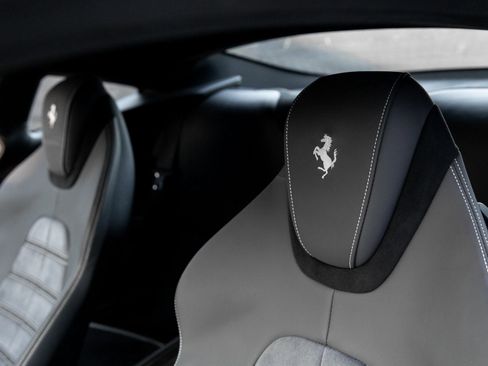 Used 2022 Ferrari Roma image 23