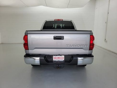 Used 2014 Toyota Tundra SR5 w/ SR5 Upgrade Package RWD image 6