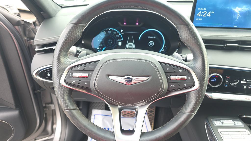 Used 2023 Genesis GV70 3.5T Sport w/ Sport Prestige Package AWD/4WD image 15
