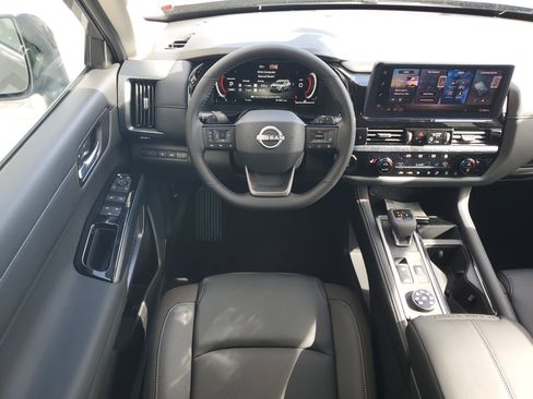 New 2026 Nissan Pathfinder SL w/ SL Premium Package image 19