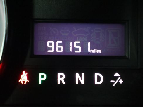Used 2018 Dodge Grand Caravan SE FWD image 36