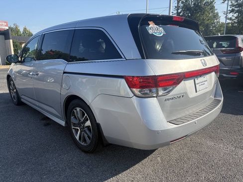 Used 2015 Honda Odyssey Touring Elite image 4
