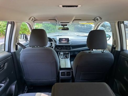 Used 2024 Nissan Rogue S AWD/4WD image 14