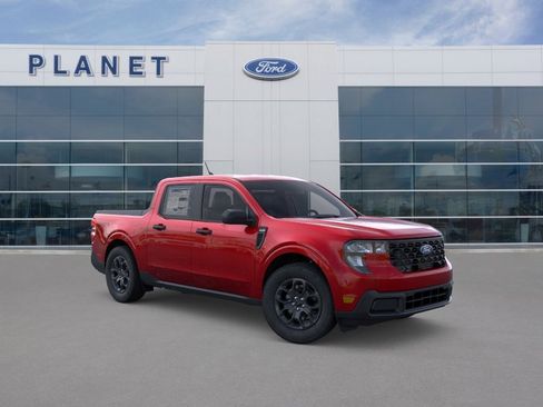 New 2025 Ford Maverick XLT FWD image 9