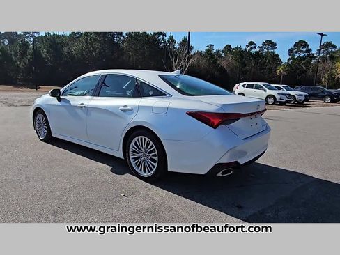 Used 2020 Toyota Avalon Limited image 28