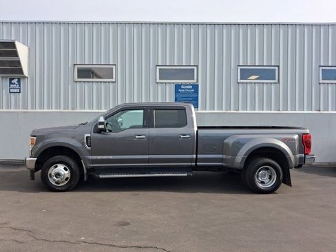 Used 2021 Ford F350 Lariat w/ Chrome Package AWD/4WD image 2