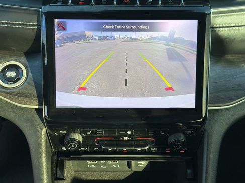 Used 2021 Jeep Grand Cherokee L Limited RWD image 21