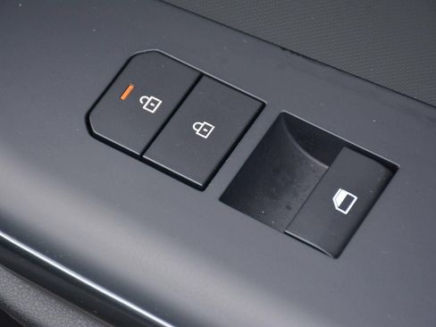 Used 2025 Kia K4 FWD image 22