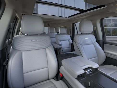 New 2026 Ford Expedition Platinum AWD/4WD image 11