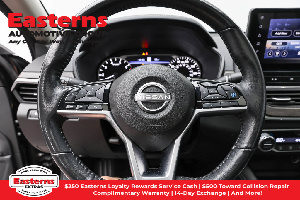 Used 2023 Nissan Altima 2.5 SL AWD/4WD image 11