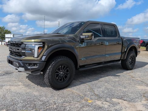 Used 2025 Ford F150 Raptor AWD/4WD image 6