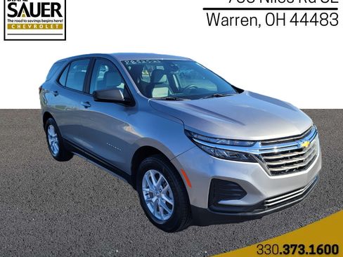 Used 2023 Chevrolet Equinox LS AWD/4WD image 1