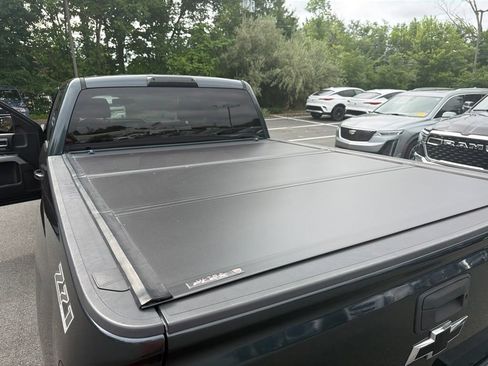 Used 2018 Chevrolet Silverado 1500 LT w/ All Star Edition AWD/4WD image 29