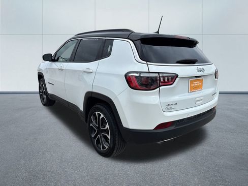 Used 2023 Jeep Compass Limited image 3