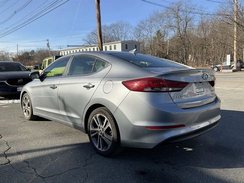 Used 2017 Hyundai Elantra Limited image 7