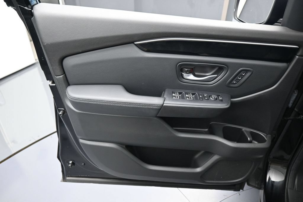 Used 2024 Honda Pilot EX-L image 13