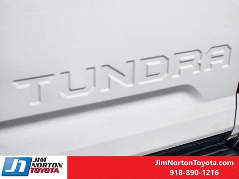 Used 2018 Toyota Tundra SR5 image 11