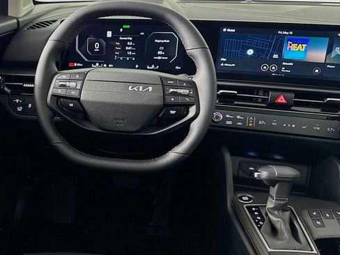 New 2026 Kia Sportage SX AWD/4WD image 25