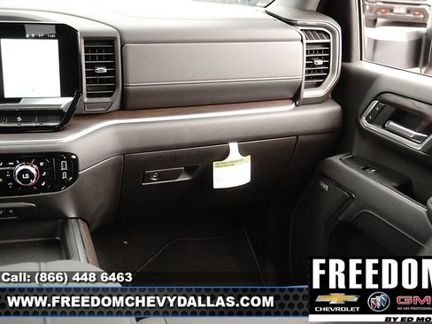 New 2025 GMC Sierra 2500 SLT w/ Texas SLT Premium Package image 36