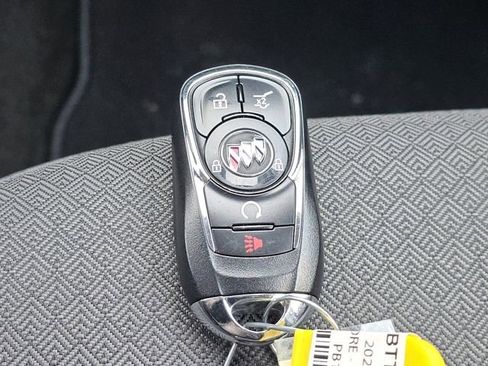 Used 2023 Buick Encore GX Select w/ Sport Touring Package image 32