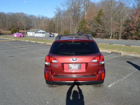 Used 2013 Subaru Outback 2.5i Limited image 9